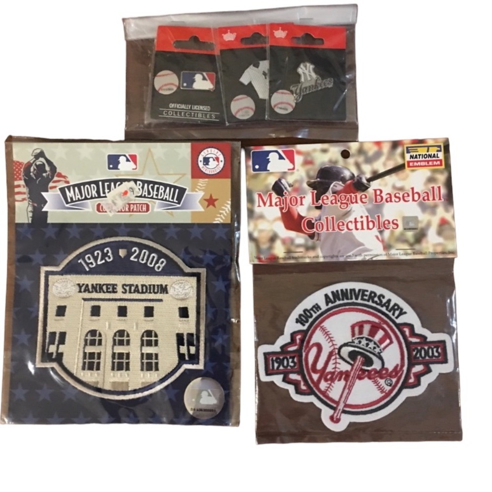 Bundle New York NY Yankees patches & 3 hatpins New